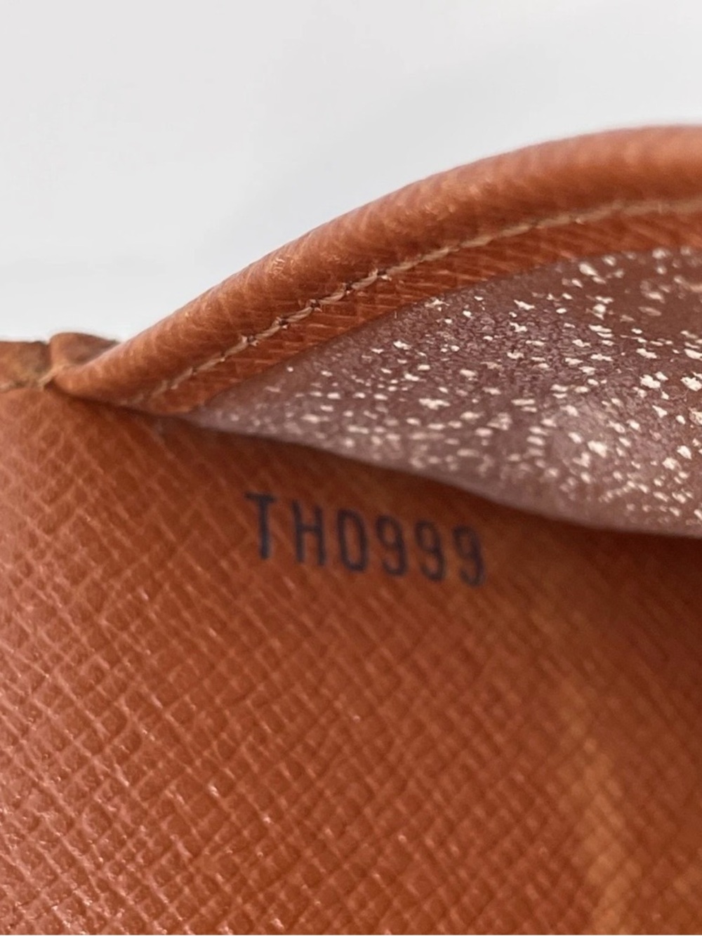 Vintage  Louis Vuitton Porte Tresor
International Trifold Wallet. - Picture 9 of 9